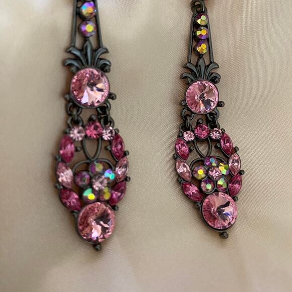 Express black chandelier teardrop earrings Pink Aurora Borealis Crystal - Picture 6 of 6